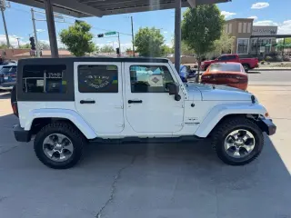 2018 Jeep Wrangler JK Unlimited Sahara 4WD