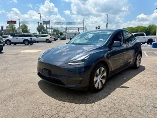 Tesla Model Y 2024 AWD Long Range 4dr Crossover
