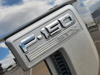 Ford F-150 2023 4x2 XL 4dr SuperCrew 5.5 ft. SB