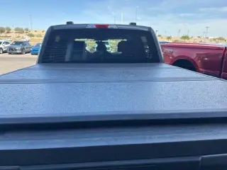 Ford F-150 2023 4x4 Platinum 4dr SuperCrew 6.5 ft. SB