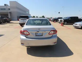 Toyota Corolla 2013 S 4dr Sedan 5M