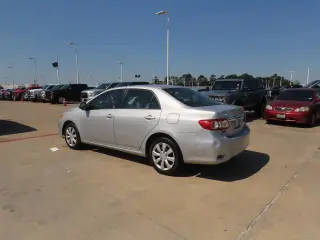 Toyota Corolla 2013 S 4dr Sedan 5M