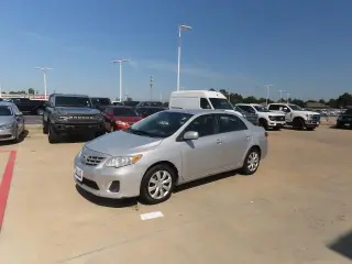 Toyota Corolla 2013 S 4dr Sedan 5M