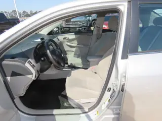 Toyota Corolla 2013 S 4dr Sedan 5M