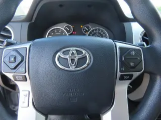 Toyota Tundra 2014 4x2 SR5 4dr Double Cab Pickup SB (5.7L V8)