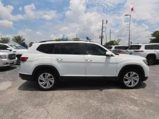 Volkswagen Atlas 2023 SE 4dr SUV w/Technology