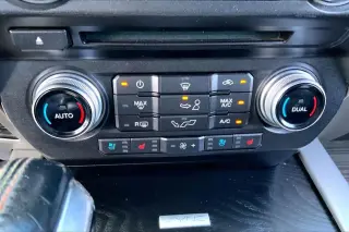 Ford F-150 2018 4x4 King Ranch 4dr SuperCrew 5.5 ft. SB