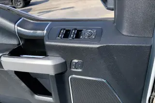 Ford F-150 2018 4x4 King Ranch 4dr SuperCrew 5.5 ft. SB