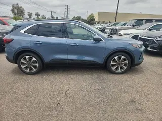Ford Escape Hybrid 2023 Platinum 4dr SUV