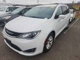 Chrysler Pacifica 2018 Touring L 4dr Mini-Van