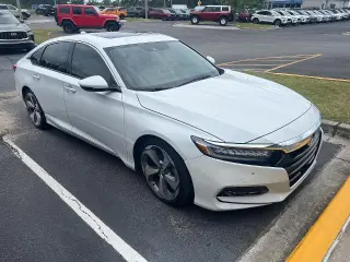 Honda Accord 2018 Touring 4dr Sedan (2.0T I4)