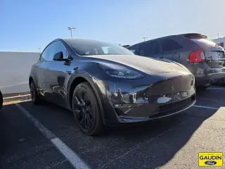 Tesla Model Y 2024 AWD Long Range 4dr Crossover