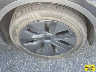 Tesla Model Y 2024 AWD Long Range 4dr Crossover
