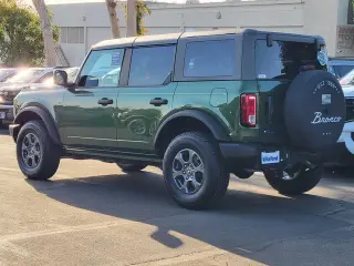 Ford Bronco 2023 4x4 Black Diamond 4dr SUV