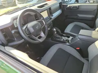 Ford Bronco 2023 4x4 Black Diamond 4dr SUV