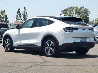 Ford Mustang Mach-E 2022 Select 4dr SUV