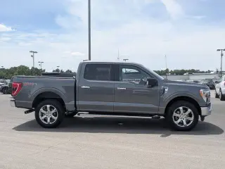 Ford F-150 2022 4x4 XL 4dr SuperCrew 5.5 ft. SB