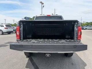 Ford F-150 2022 4x4 XL 4dr SuperCrew 5.5 ft. SB