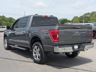 Ford F-150 2022 4x4 XL 4dr SuperCrew 5.5 ft. SB