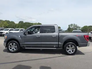 Ford F-150 2022 4x4 XL 4dr SuperCrew 5.5 ft. SB