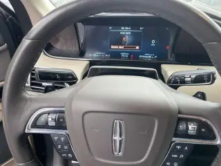 Lincoln Navigator 2022 4x4 Reserve 4dr SUV