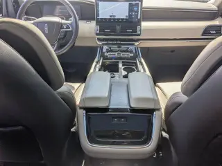 Lincoln Navigator 2022 4x4 Reserve 4dr SUV
