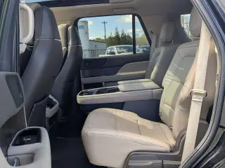Lincoln Navigator 2022 4x4 Reserve 4dr SUV