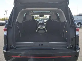 Lincoln Navigator 2022 4x4 Reserve 4dr SUV