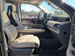 Lincoln Navigator 2022 4x4 Reserve 4dr SUV