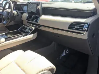 Lincoln Navigator 2022 4x4 Reserve 4dr SUV