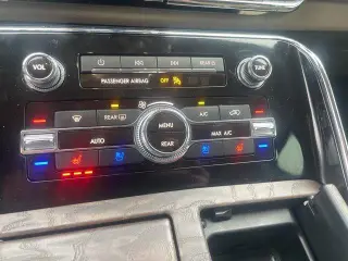 Lincoln Navigator 2022 4x4 Reserve 4dr SUV