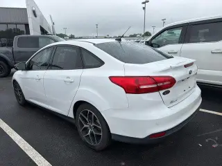 Ford Focus 2018 SEL 4dr Sedan