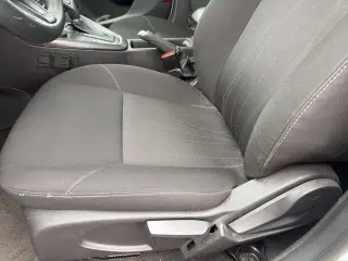 Ford Focus 2018 SEL 4dr Sedan