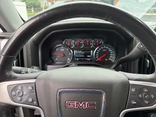 GMC Sierra 1500 2018 4x4 SLT 4dr Crew Cab 5.8 ft. SB