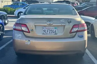 Toyota Camry 2010 SE 4dr Sedan 6M