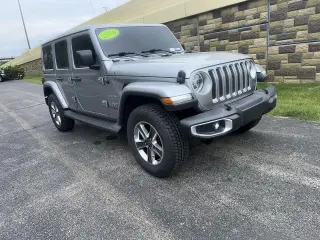 Jeep Wrangler Unlimited 2018 4x4 Moab 4dr SUV (midyear release)