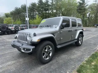 Jeep Wrangler Unlimited 2018 4x4 Moab 4dr SUV (midyear release)
