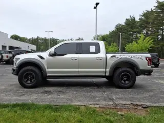 Ford F-150 2018 4x4 Raptor 4dr SuperCrew 5.5 ft. SB