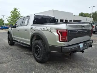 Ford F-150 2018 4x4 Raptor 4dr SuperCrew 5.5 ft. SB
