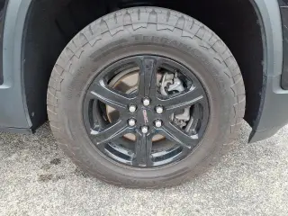 GMC Acadia 2023 4x4 AT4 4dr SUV