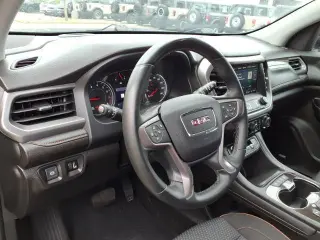 GMC Acadia 2023 4x4 AT4 4dr SUV