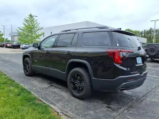 GMC Acadia 2023 4x4 AT4 4dr SUV