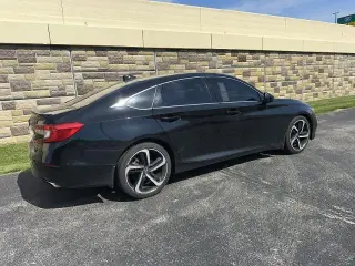 Honda Accord 2018 Sport 4dr Sedan (1.5T I4 CVT)
