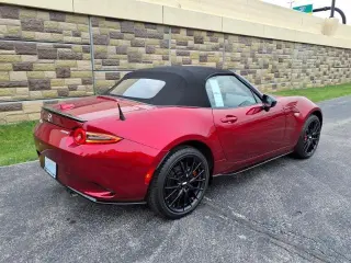 Mazda MX-5 Miata 2025 Club 2dr Convertible