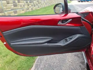 Mazda MX-5 Miata 2025 Club 2dr Convertible