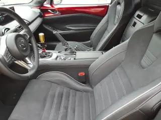 Mazda MX-5 Miata 2025 Club 2dr Convertible