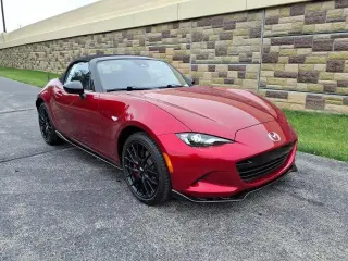 Mazda MX-5 Miata 2025 Club 2dr Convertible