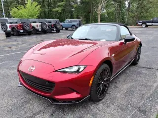 Mazda MX-5 Miata 2025 Club 2dr Convertible