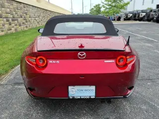 Mazda MX-5 Miata 2025 Club 2dr Convertible
