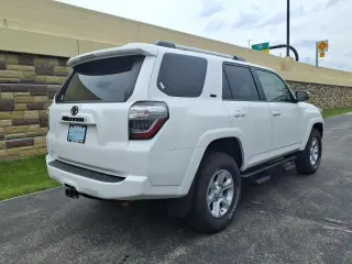 Toyota 4Runner 2022 4x4 SR5 Premium 4dr SUV